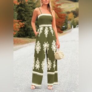 NWT SIZE L Elegant Olive Jumpsuit with Intricate Patterns